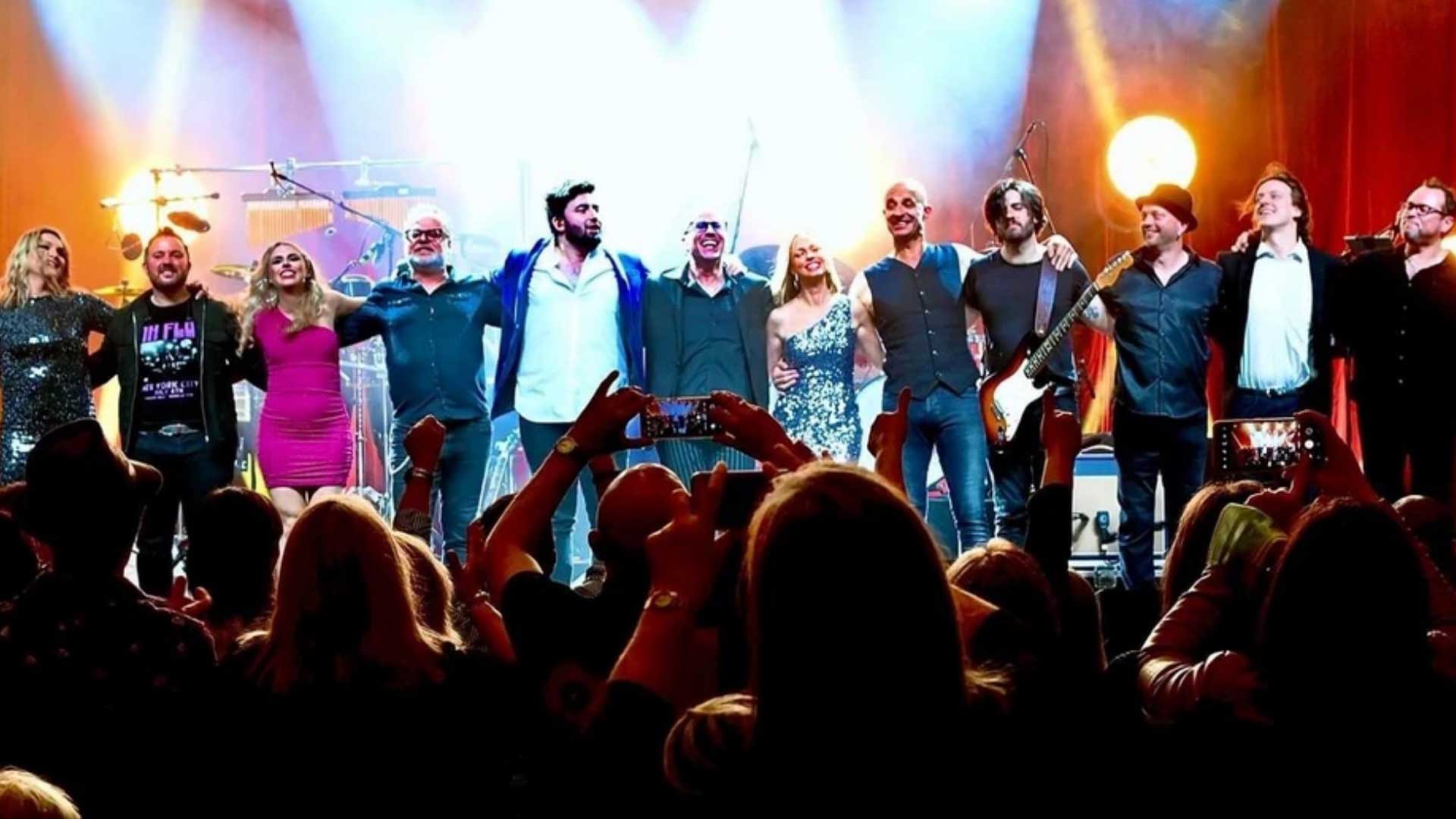 Hindley Street Country Club, 'greatest cover band in world', builds